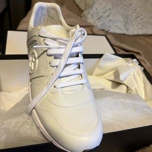 WHITE Authentic Gucci shoes . BRAND NEW!!